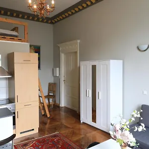 03 Apartment